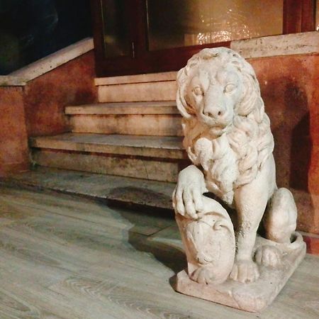 Bed and Breakfast Fermati Che E Tardi Тиволи Экстерьер фото